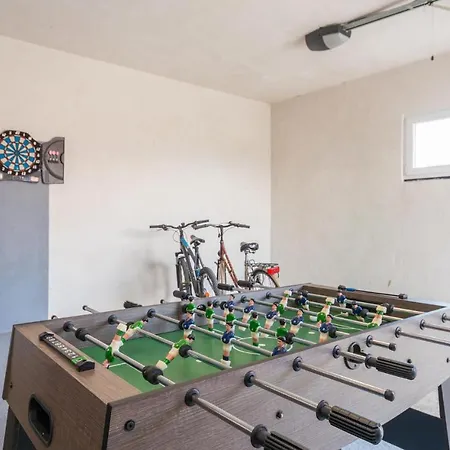 Three-bedroom In Murvica Gornja * Brisevo