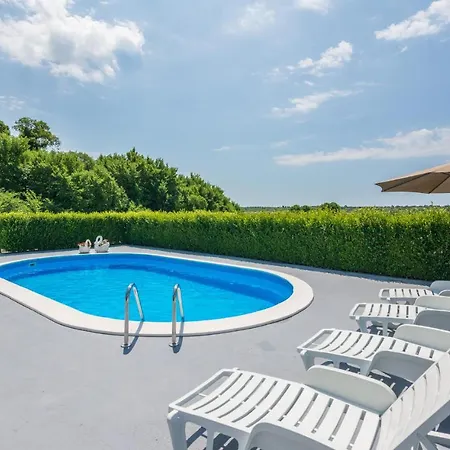 Three-bedroom In Murvica Gornja 펜션 Brisevo